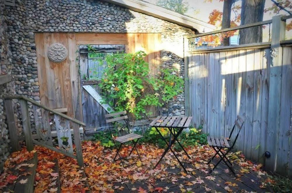 Aberdeen Stone Cottage B&Bトラバーズ・シティ エクステリア 写真